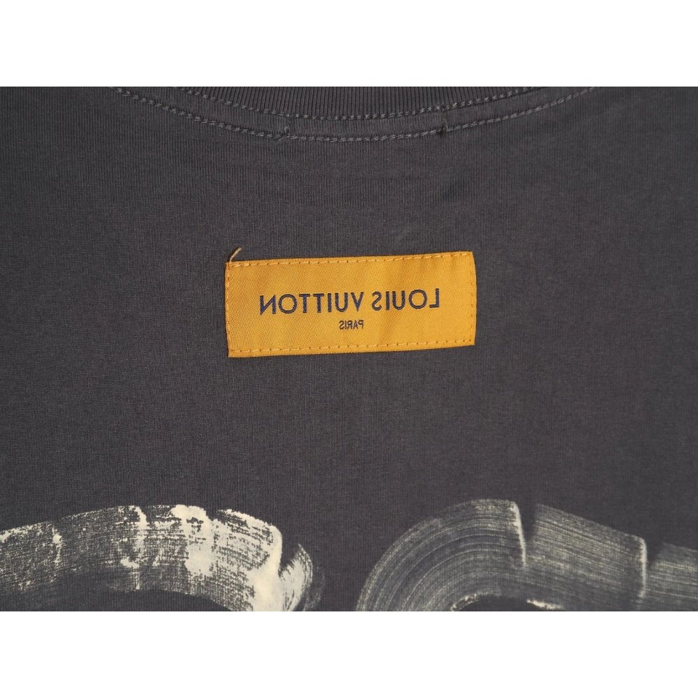 Reps Louis Vuitton washed damaged hand-painted round neck T-shirt,All order with free shipping Reps Louis Vuitton
