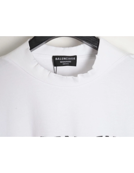 Balenciaga No Comments Cracked Print Washed Ripped Short Sleeve T-shirt,All order with free shipping Balenciaga