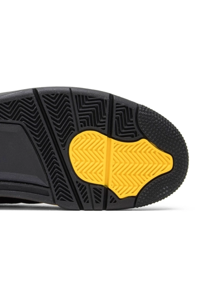 AIR JORDAN 4 THUNDER RETURNING SUMMER 2023 DH6927-017,AIR JORDAN 4,Air Jordan