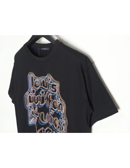 Reps Louis Vuitton geometric neon print short-sleeved T-shirt,All order with free shipping Reps Louis Vuitton