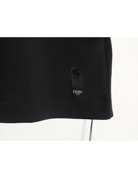 Fendi 24SS pocket zip T-shirt,All order with free shipping Fendi