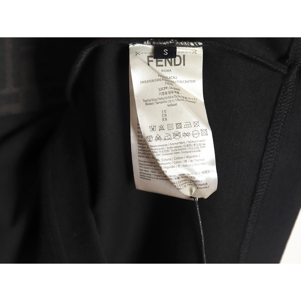 Fendi 24SS pocket zip T-shirt,All order with free shipping Fendi
