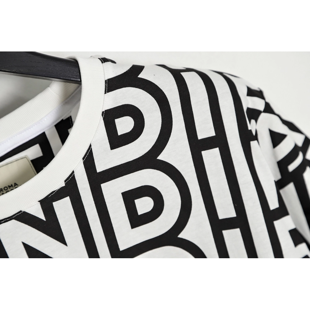 FENDI 23SS black and white full letter short-sleeved T-shirt,All order with free shipping Fendi