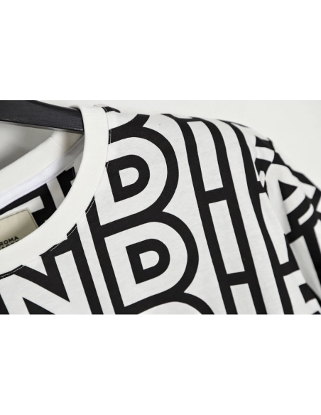 FENDI 23SS black and white full letter short-sleeved T-shirt,All order with free shipping Fendi