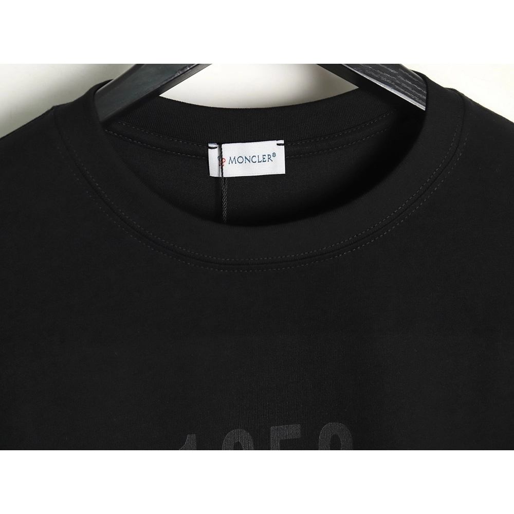 Moncler printed short-sleeved T-shirt,All order with free shipping Moncler
