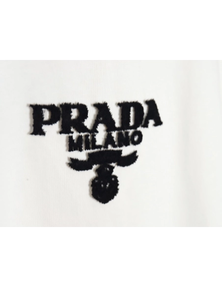 Prada three-dimensional toothbrush embroidery T-shirt,All order with free shipping Prada