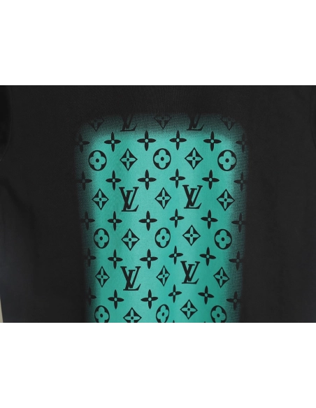Reps Louis Vuitton square green full print short-sleeved T-shirt,All order with free shipping Reps Louis Vuitton