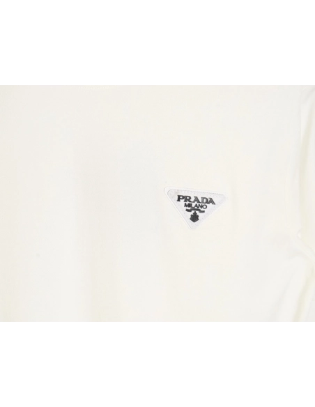 Prada inverted triangle chest short-sleeved T-shirt,All order with free shipping Prada