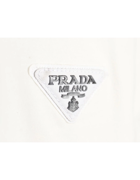 Prada inverted triangle chest short-sleeved T-shirt,All order with free shipping Prada