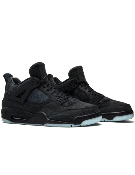 KAWS X AIR JORDAN 4 RETRO BLACK 930155 001,AIR JORDAN 4,Air Jordan