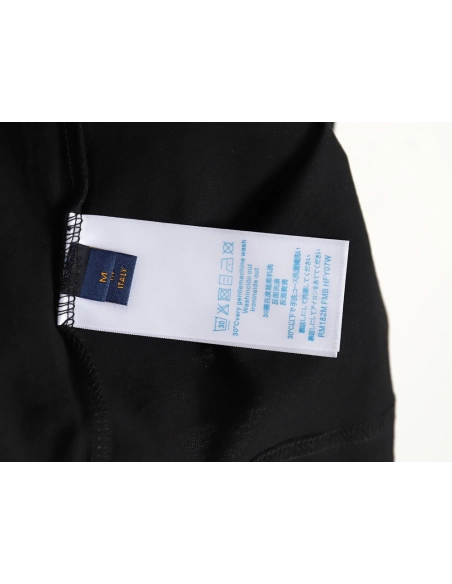 Reps Louis Vuitton short-sleeved T-shirt with lettering embroidery TSK1,All order with free shipping Reps Louis Vuitton
