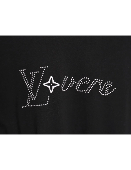 Reps Louis Vuitton short-sleeved T-shirt with lettering embroidery TSK1,All order with free shipping Reps Louis Vuitton