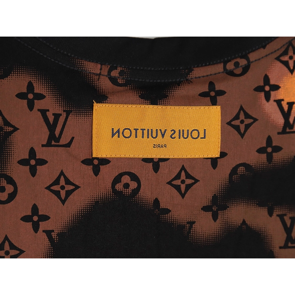 Reps Louis Vuitton monogram gradient embroidered short-sleeved T-shirt,All order with free shipping Reps Louis Vuitton