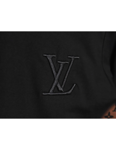Reps Louis Vuitton monogram gradient embroidered short-sleeved T-shirt,All order with free shipping Reps Louis Vuitton