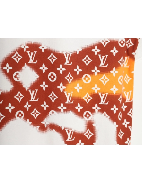 Reps Louis Vuitton monogram gradient embroidered short-sleeved T-shirt,All order with free shipping Reps Louis Vuitton