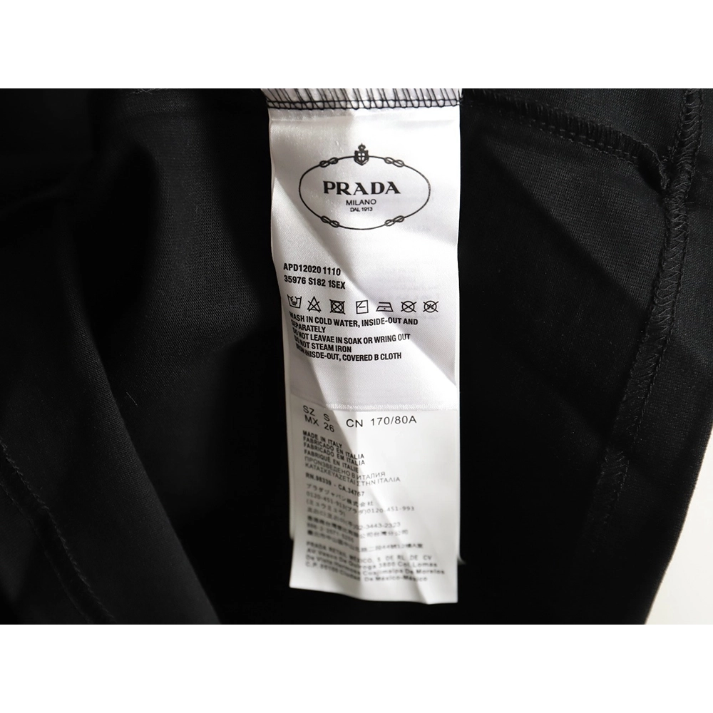 Prada pocket triangle metal logo long sleeve T-shirt TSK1,All order with free shipping Prada