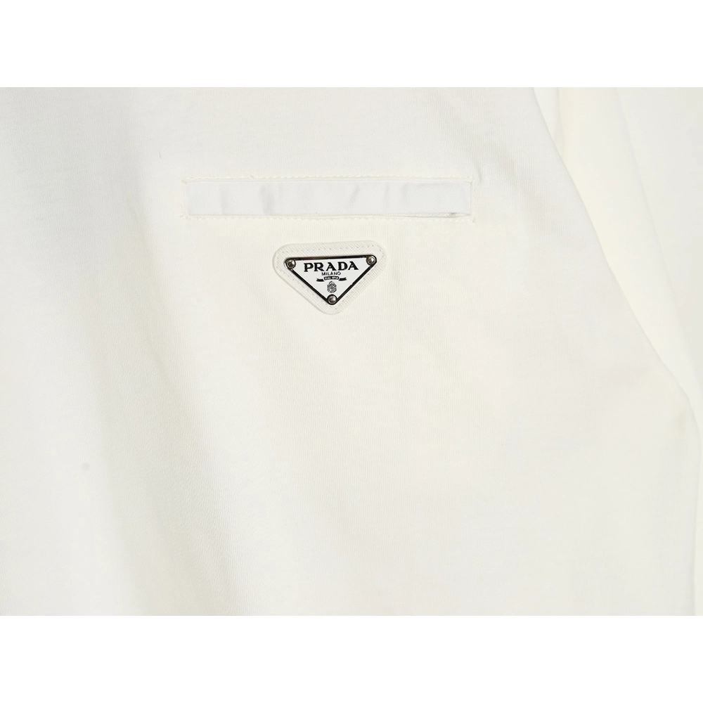 Prada pocket triangle metal logo long sleeve T-shirt,All order with free shipping Prada