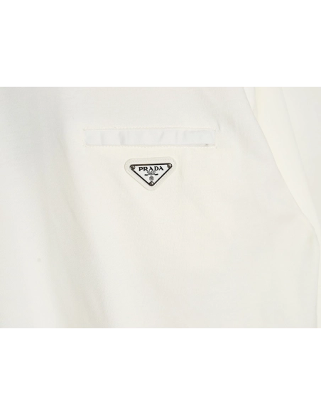 Prada pocket triangle metal logo long sleeve T-shirt,All order with free shipping Prada