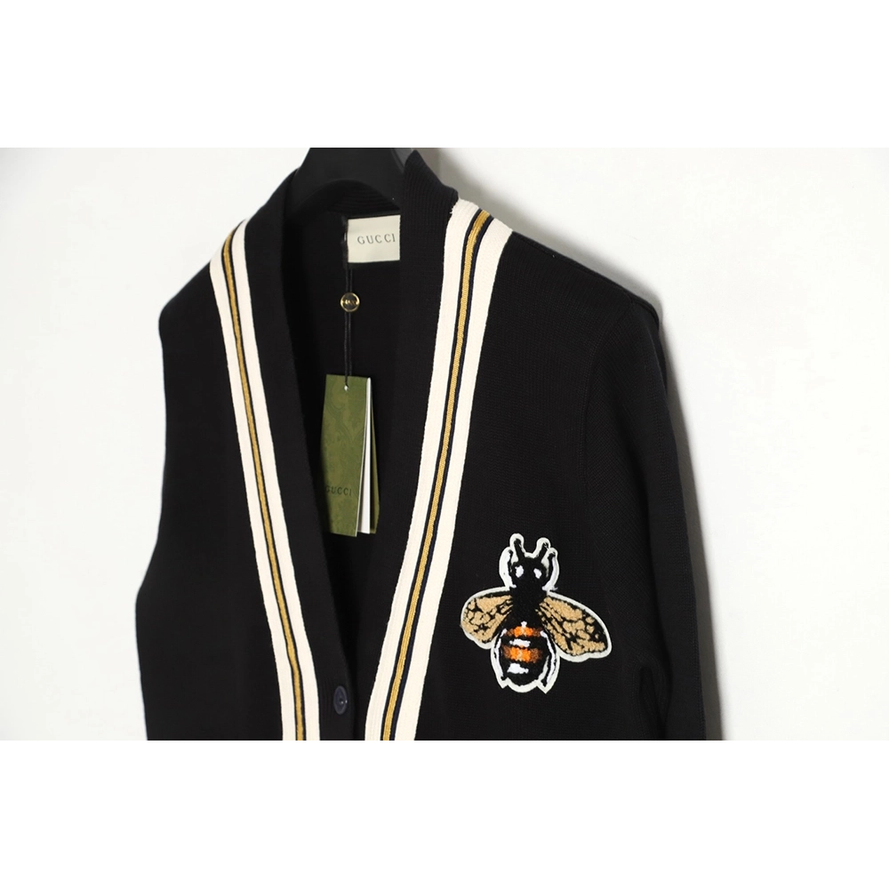 Gucci 23Fw Chest Bee Wool Cardigan Jacket,Gucci Jacket,Jacket,APPAREL