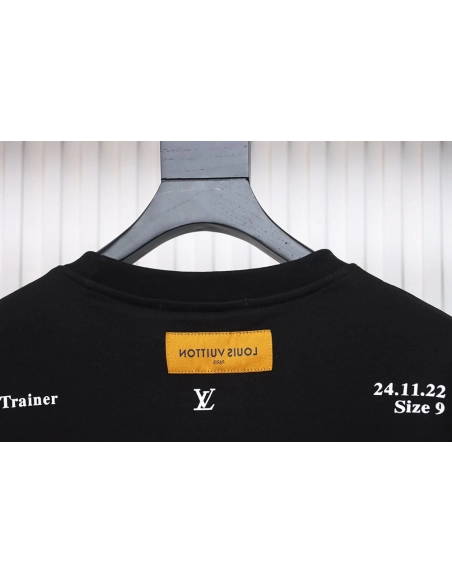 Louis Vuitton lettering shoe print crewneck sweatshirt,Louis Vuitton Sweatshirt,Sweatshirt,APPAREL