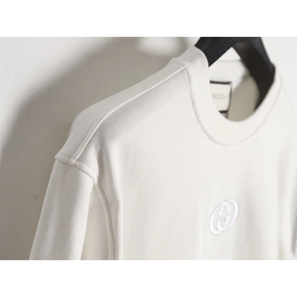 Gucci logo embroidered crew neck sweatshirt,Gucci Sweatshirt,Sweatshirt,APPAREL