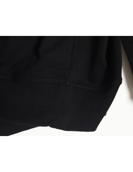 Burberry 22Fw patch label crew neck sweatshirt,Burberry Sweatshirt,Sweatshirt,APPAREL