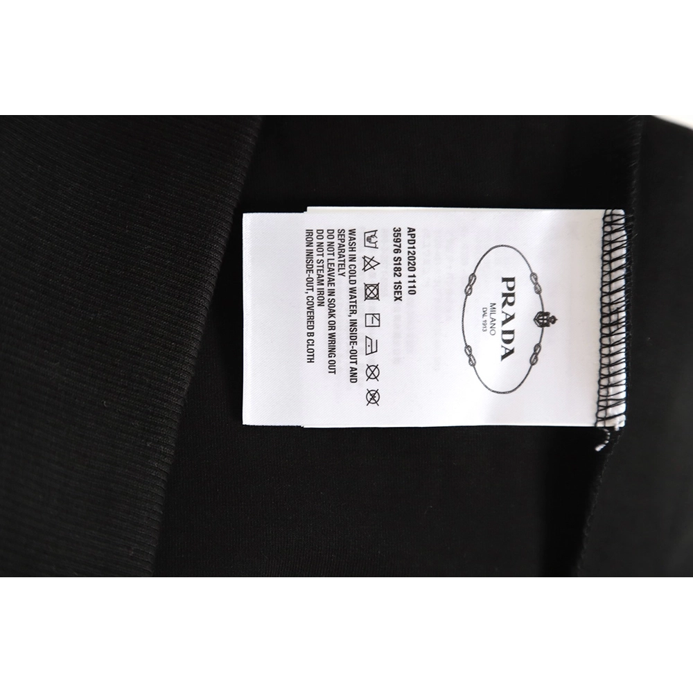 Prada 22Fw triangle pocket crew neck sweatshirt,Prada Sweatshirt,Sweatshirt,APPAREL