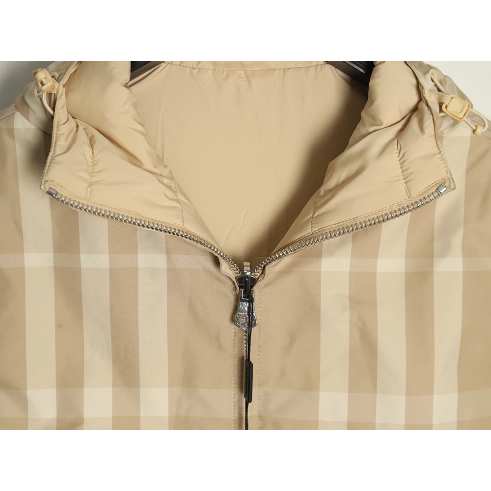 Burberry Check reversible quilted jacket,Cheap Replica Reps Burberry