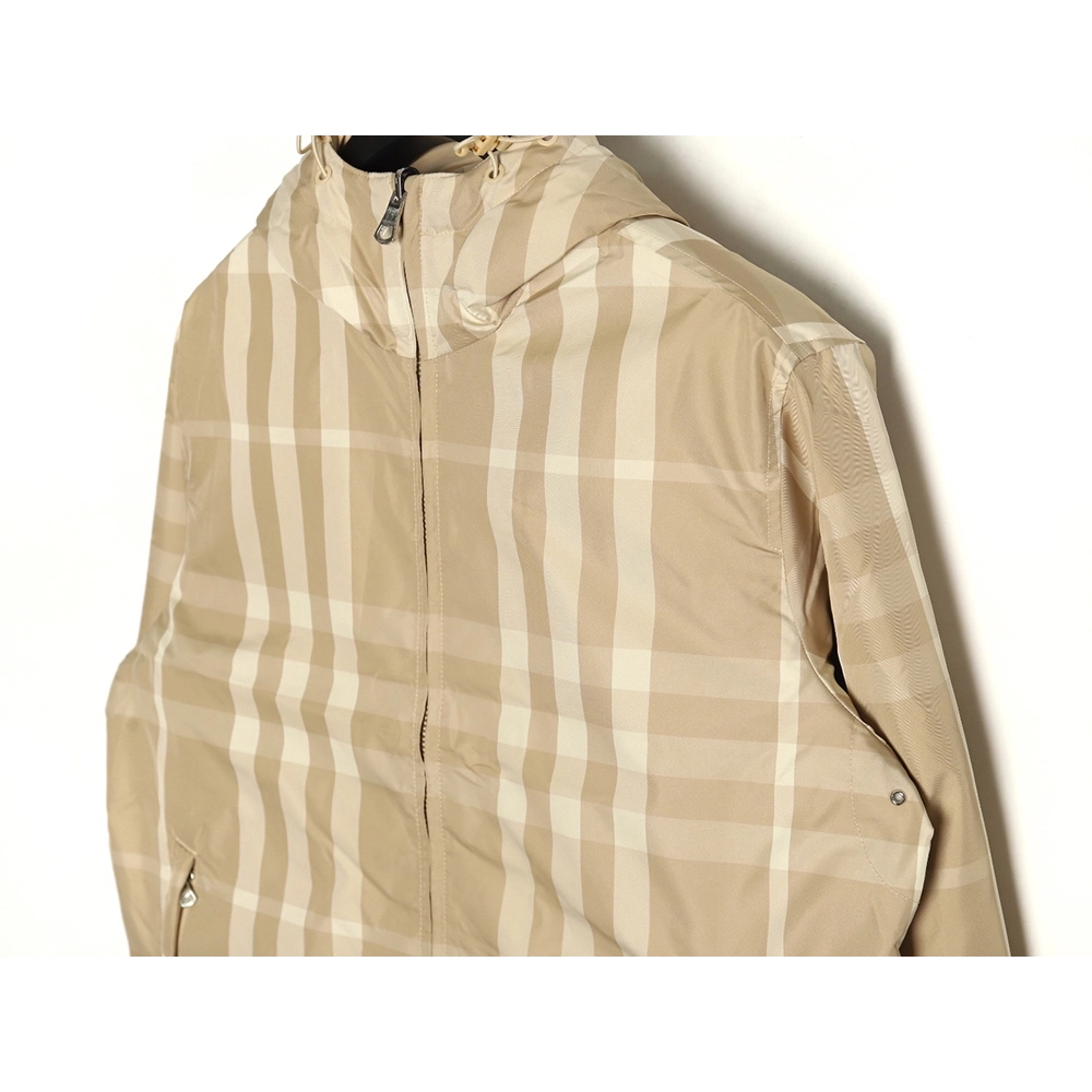 Burberry Check reversible quilted jacket,Cheap Replica Reps Burberry