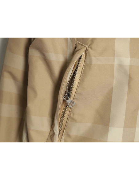 Burberry Check reversible quilted jacket,Cheap Replica Reps Burberry
