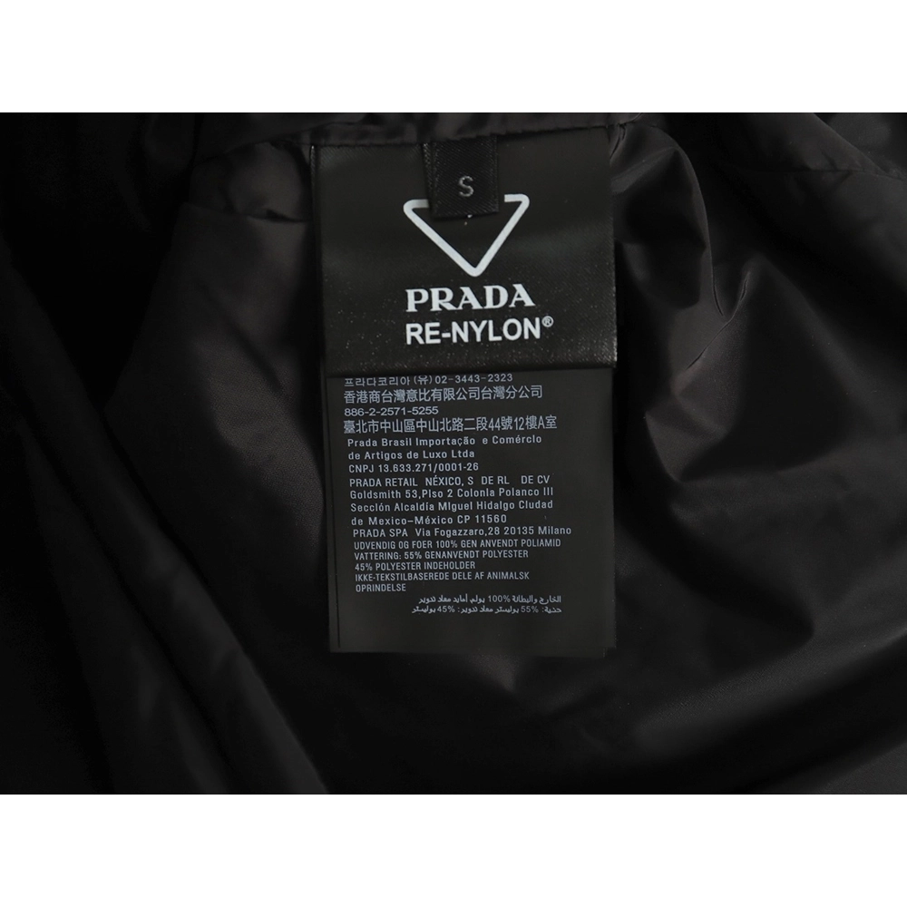 Prada Recycled Nylon Lightweight Padded Vest TSK1,Cheap Replica Reps Prada