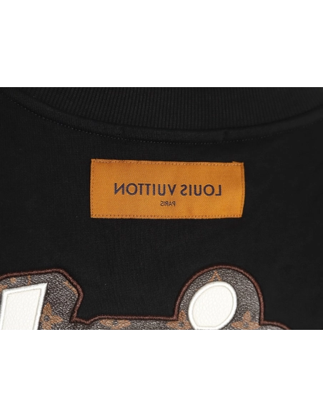 Louis Vuitton lettering embroidered sweatshirt TSK1,Cheap Replica Reps Louis Vuitton