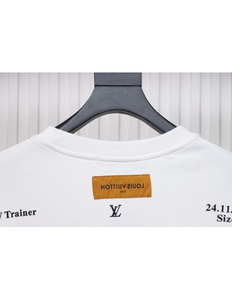 Louis Vuitton lettering shoe print crewneck sweatshirt TSK1,Cheap Replica Reps Louis Vuitton
