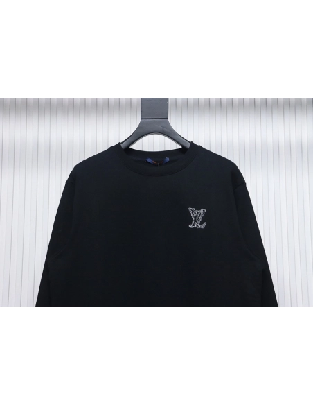 Louis Vuitton embroidered logo crew neck sweatshirt TSK1,Cheap Replica Reps Louis Vuitton