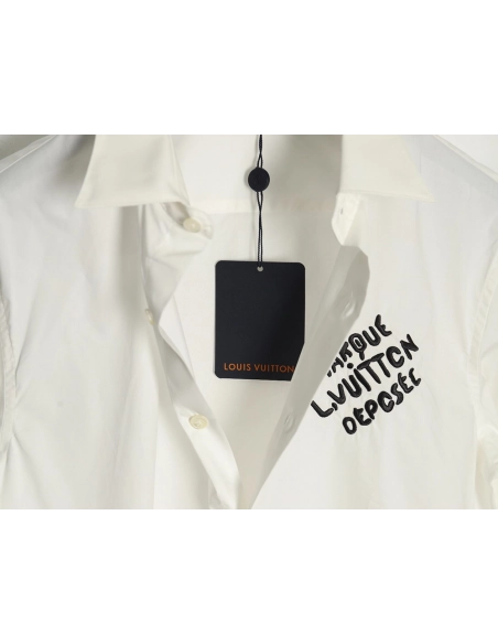 Louis Vuitton longsleeved shirt with lettering embroidery,Cheap Replica Reps Louis Vuitton