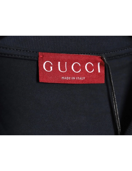 Gucci short sleeves with cursive lettering print,Cheap Replica Reps Gucci