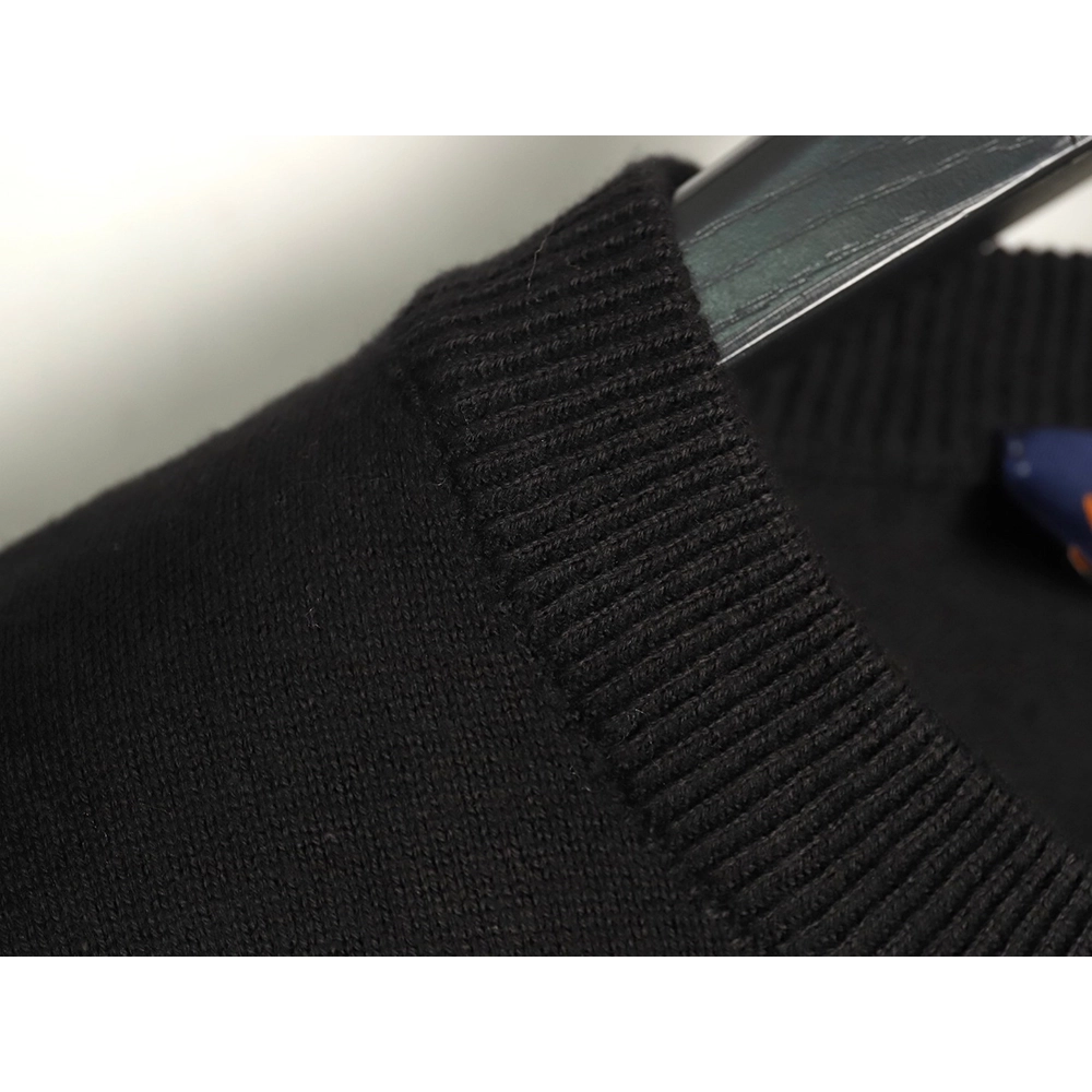 Louis Vuitton jacquard logo thin longsleeved sweater,Cheap Replica Reps Louis Vuitton