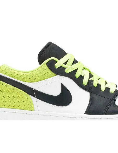 AIR JORDAN 1 LOW CYBER CK3022 003,AIR JORDAN 1 LOW,Air Jordan