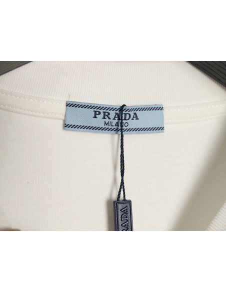 Prada metal triangle logo embossed long sleeves,Cheap Replica Reps Prada