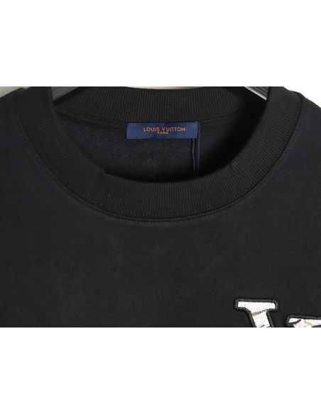 Louis Vuitton ski logo embroidered crewneck sweatshirt,Louis Vuitton Sweatshirt,Low Price High quality,legit seller