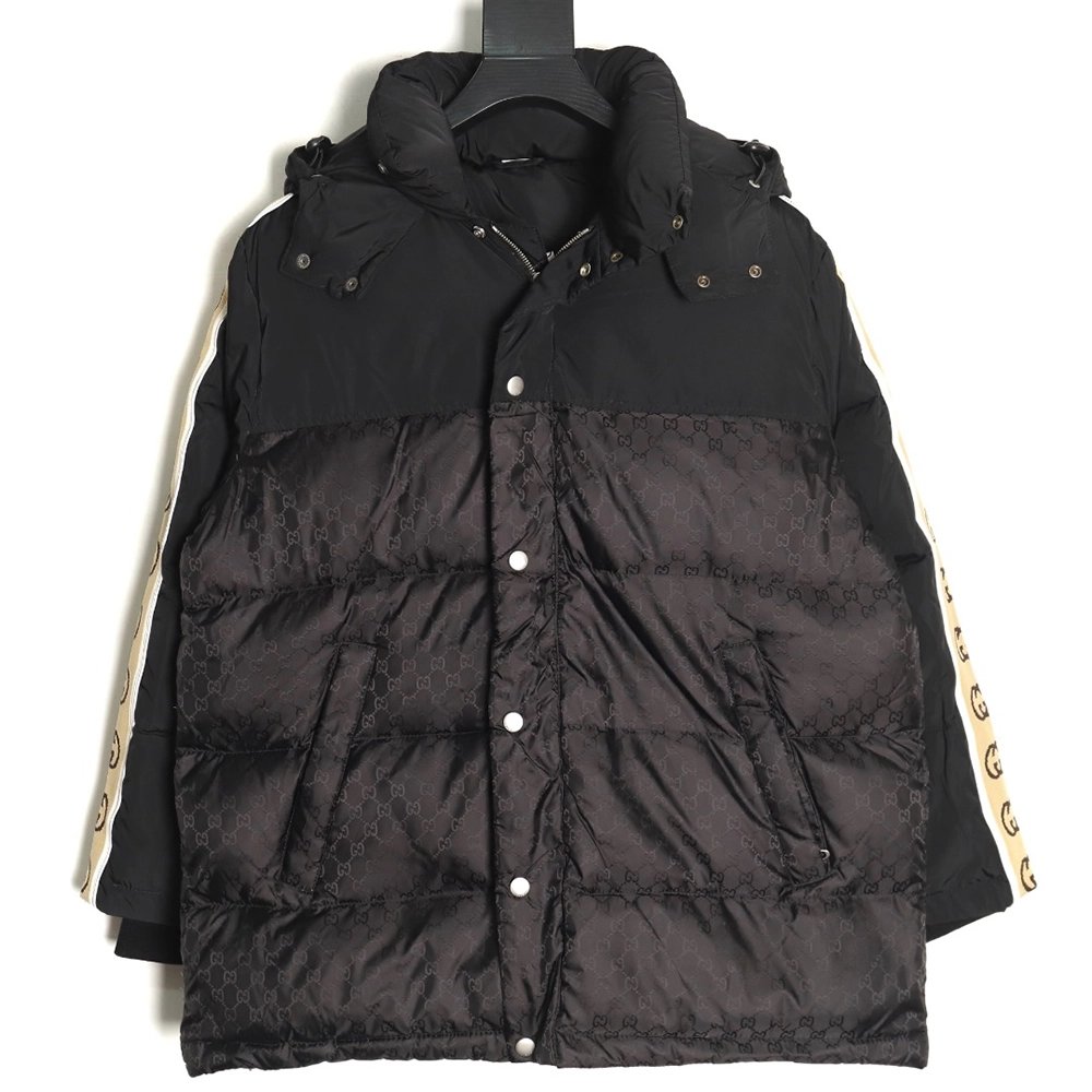 Gucci reflective G jacquard striped down jacket,buy cheap,low price and discount Gucci