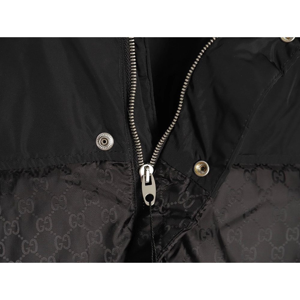 Gucci reflective G jacquard striped down jacket,buy cheap,low price and discount Gucci