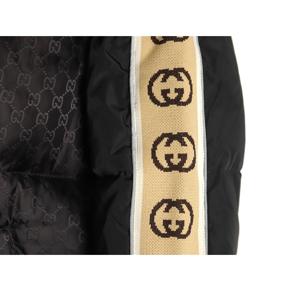 Gucci reflective G jacquard striped down jacket,buy cheap,low price and discount Gucci