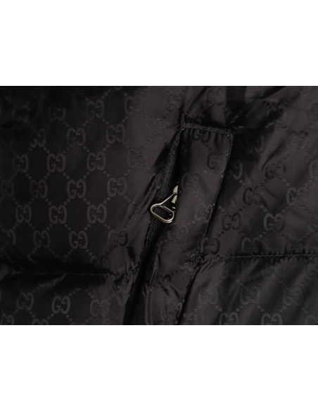 Gucci reflective G jacquard striped down jacket,buy cheap,low price and discount Gucci