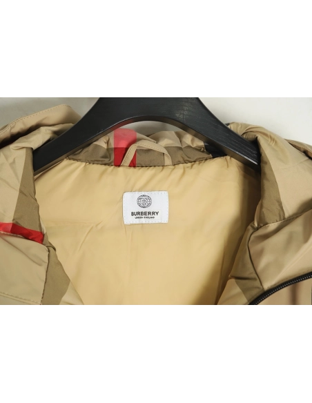 Burberry silicone arm badge down jacket,Burberry