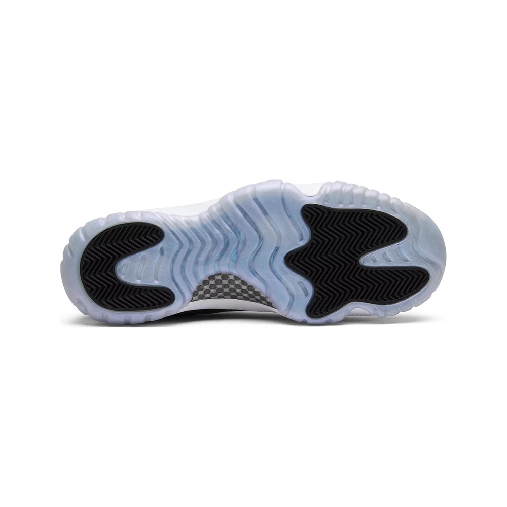 AIR JORDAN 11 RETRO LOW BG EMERALD 528895 145,AIR JORDAN 11,Air Jordan