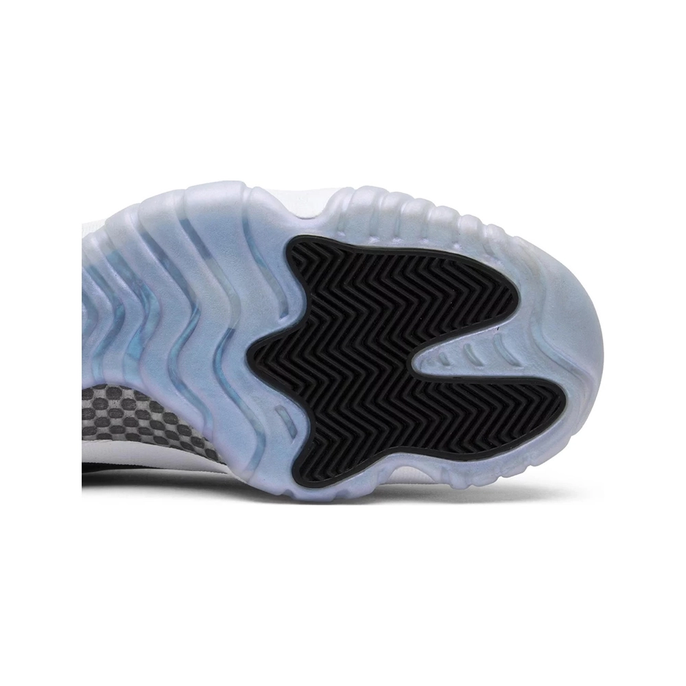 AIR JORDAN 11 RETRO LOW BG EMERALD 528895 145,AIR JORDAN 11,Air Jordan
