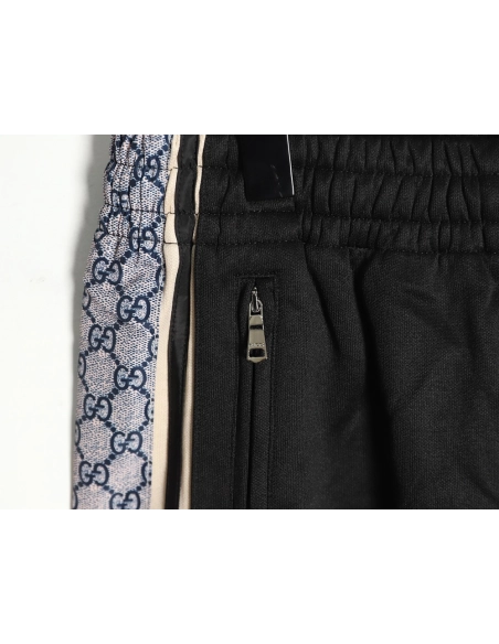 Gucci classic snake print web pants,Gucci Trousers,CASUAL PANTS,APPAREL