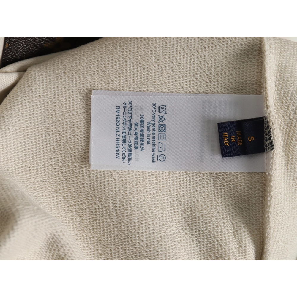 Louis Vuitton presbyopia leather label cotton sweatshirt,Louis Vuitton Sweatshirt,Sweatshirt,APPAREL