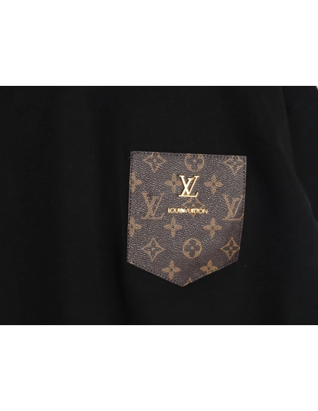 Louis Vuitton presbyopia leather label cotton sweatshirt,Louis Vuitton Sweatshirt,Sweatshirt,APPAREL